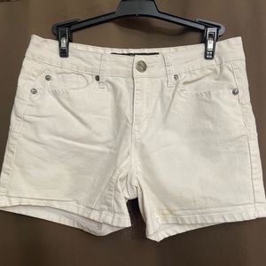 White stretchy jean shorts